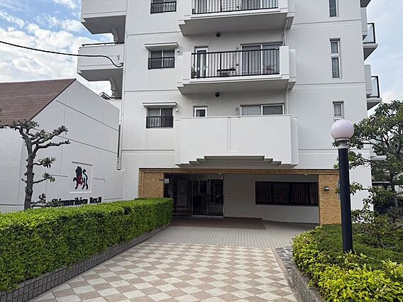正面玄関