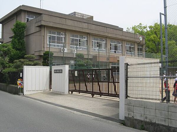 画像23:【小学校】姫路市立大津茂小学校まで981ｍ