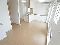 アルファ 201 2階1LDKのリビング/ダイニング