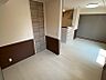 寝室：同物件別部屋