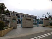 中学校「神戸市立須佐野中学校まで0m」