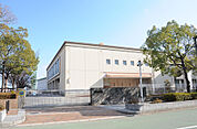 小学校「神戸市立湊小学校まで726m」