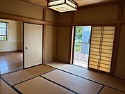 2階　和室8帖
