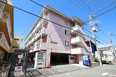 外観：閑静な住宅街にあります。