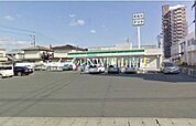 ファミリーマート東古松中央店 402m