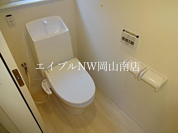 画像9:シャワー付トイレ