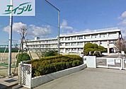岡山市立操南小学校 767m