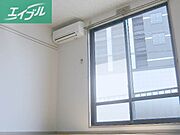 別のお部屋の写真です。実際とは異なります。