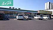 ファミリーマート岡山北長瀬店 377m