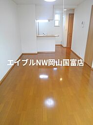 JR山陽本線 高島駅 徒歩14分の賃貸アパート 1階ワンルームのリビング/ダイニング