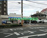 ローソン岡山門田屋敷店 108m