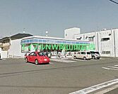 ローソン岡山高屋店 189m