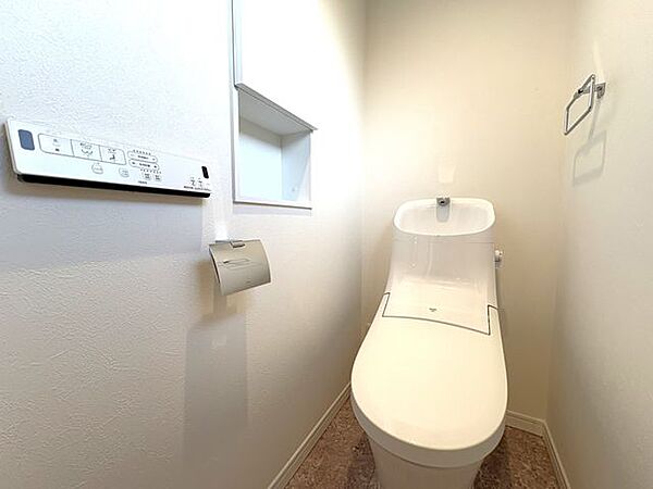 トイレを拡大表示