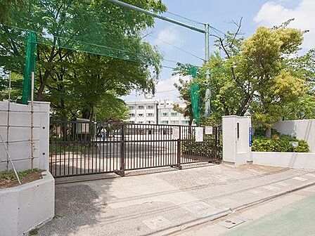 江戸川区立北小岩小学校 徒歩4分。 290m