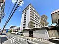 ここに住むから...