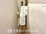 温水洗浄便座は日本が誇るトイレ文化のひとつです。お住まい購入時は新しいトイレで気持ちよく。