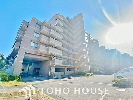おしゃれな雰囲気や自然の潤い、親しみやすさといった個性を、街に新たな価値を齎し続けることでしょう。