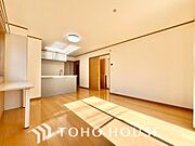 家は、ただ生活する場ではなく、笑顔の毎日、安らぎの日々のために、暮らしを愉しく、快適にする場所。