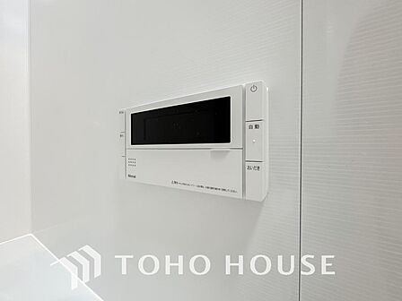 スイッチ1つで一定量の湯を浴槽に張ったり、保温や追い焚きをすることができる機能は何かと便利。