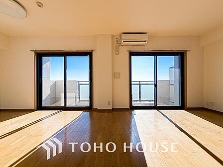 家は、ただ生活する場ではなく、笑顔の毎日、安らぎの日々のために、暮らしを愉しく、快適にする場所。