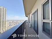 太陽に愛された邸は、陽当り、通風に優れた魅力的で快適さを追求した邸宅です。
