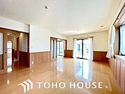 造りこんだ空間演出の妙が生み出す光と質のハーモニーはこの住宅のクオリティの良さを実感させてくれます。