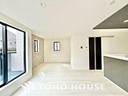空気感という居心地の良いＢＧＭは、暮らしのステージを彩り、心からのやすらぎと満足感を与えてくれます。