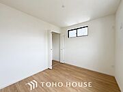 白を基調とした室内は、明るい住空間を造り出すだけでなく、清潔感をもたらしてくれます。