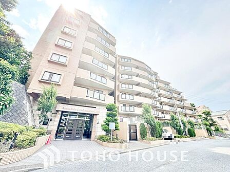 住まいの本質から住み心地と安全性を徹底追求。機能的な動線や豊富な収納、独立性の高い部屋配置など日々の快適さに配慮しました。家族が安心して長く健やかに暮らせる、確かな安心感と心地よさを備えた住まいです。