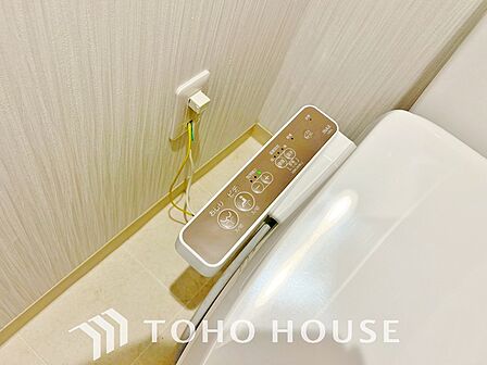 トイレ関係の設備も一新されています。もちろん温水洗浄機能付き便座です。