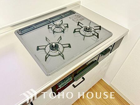 毎日料理をする、料理が好き、家族が多くて量を作る必要がある、等の方々にとっては必須の3口コンロ。
