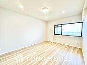 一日の疲れを癒やしてくれる主寝室。時を忘れて過ごす場所として過ごせるお部屋。