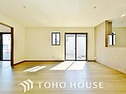 家は、ただ生活する場ではなく、笑顔の毎日、安らぎの日々のために、暮らしを愉しく、快適にする場所。