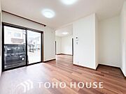 家は、ただ生活する場ではなく、笑顔の毎日、安らぎの日々のために、暮らしを愉しく、快適にする場所。