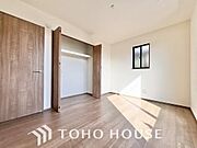 お子様の心と身体を見守る子供部屋として、小さな自立心を育むお部屋作りを見越してご覧下さい。