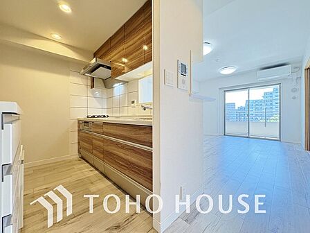 広々キッチンを採用。みんなで作った料理を召し上がりながらの会話は、どのような物になるのでしょうか。