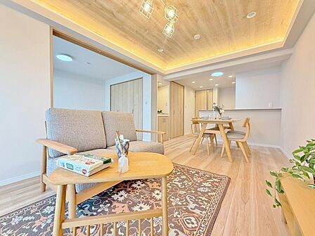 造りこんだ空間演出の妙が生み出す光と質のハーモニーはこの住宅のクオリティの良さを実感させてくれます。