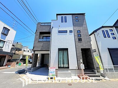 外観:おしゃれな雰囲気や自然の潤い親しみやすさといった個性が、街に新たな価値をもたらし続けることでしょう。この特別な場所に住まうことへの深い誇りと愛着を育み、未来へと続く豊かな暮らしを優しく支えてくれます。 外観:おしゃれな雰囲気や自然の潤い親しみやすさといった個性が、街に新たな価値をもたらし続けることでしょう。この特別な場所に住まうことへの深い誇りと愛着を育み、未来へと続く豊かな暮らしを優しく支えてくれます。