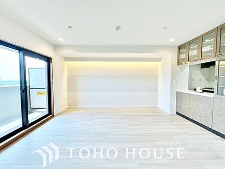造りこんだ空間演出の妙が生み出す光と質のハーモニーはこの住宅のクオリティの良さを実感させてくれます。