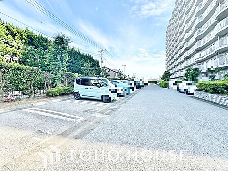 敷地内の駐車場の空き状況や料金など、詳細はお気軽にお問い合わせください!ポータルサイトや自社ホームページから、皆様からのご連絡を心よりお待ちしております。最新の状況をご案内しますので、お気軽にどうぞ。