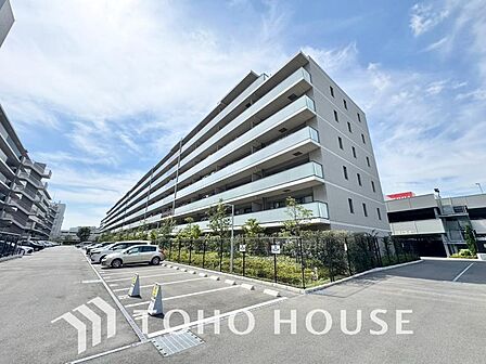 一歩踏み出せば今までとは違う新しい生活のスタートです。おうち探しを始めるきっかけは人それぞれ…疑問もさまざま…。些細なことでも、何でも質問してください。誰よりも分かりやすく安心の購入をサポートします。