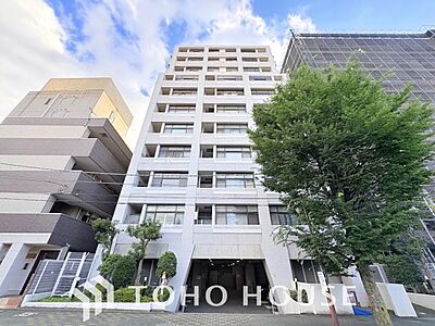 外観:物件の陽当りや通風、周辺環境や街並みなど、資料には掲載していない情報をぜひ現地でご確認ください。実際に暮らす目線で歩くことで、周辺の音や時間帯による光の変化など、五感で納得のいく住まい選びが行えます。 外観:物件の陽当りや通風、周辺環境や街並みなど、資料には掲載していない情報をぜひ現地でご確認ください。実際に暮らす目線で歩くことで、周辺の音や時間帯による光の変化など、五感で納得のいく住まい選びが行えます。