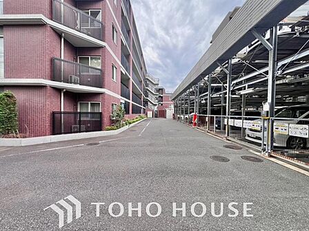 敷地内の駐車場の空き状況や料金など、詳細はお気軽にお問い合わせください!ポータルサイトや自社ホームページから、皆様からのご連絡を心よりお待ちしております。最新の状況をご案内しますので、お気軽にどうぞ。