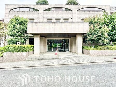 訪れる方へ古来からの伝統美を伝えてくれる空間です。温故知新のコンセプトを静かに力強く表現しています。