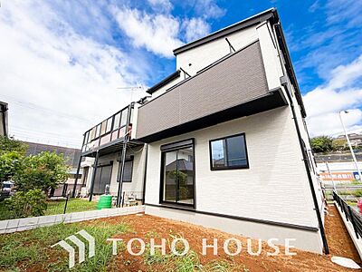 外観:建物の居住性に拘った邸宅は、「落ち着き」と「安らぎ」と「快適」を実現してくれます。 外観:建物の居住性に拘った邸宅は、「落ち着き」と「安らぎ」と「快適」を実現してくれます。