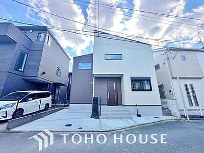 外観:忙しく過ぎゆく日常を置き去るほど、ゆったりした時間が流れる住環境です。 外観:忙しく過ぎゆく日常を置き去るほど、ゆったりした時間が流れる住環境です。