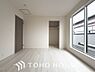 洋室：お子様の成長に合わせて住まいのレイアウトも変わります。将来を見越しての住まい選びも大切です。