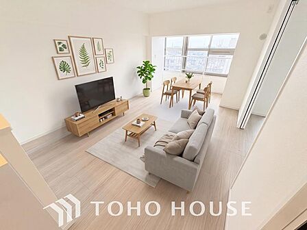 造りこんだ空間演出の妙が生み出す光と質のハーモニーは、この住宅のクオリティの良さを実感させてくれますね。モダンで美しい佇まいが、毎日の暮らしに彩りを添えてくれます。※家具・家電はAI加工によるものです