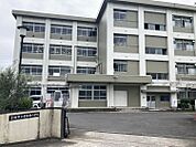 若林西小学校まで　1065m　徒歩約14分●◎校訓「すなおに　元気に　しんけんに」◎合言葉「にこはきどん」