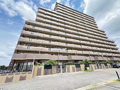 外観:専有面積90m2超えの4LDK!新規リノベーション済み!14階建ての10階です♪ 外観:専有面積90m2超えの4LDK!新規リノベーション済み!14階建ての10階です♪